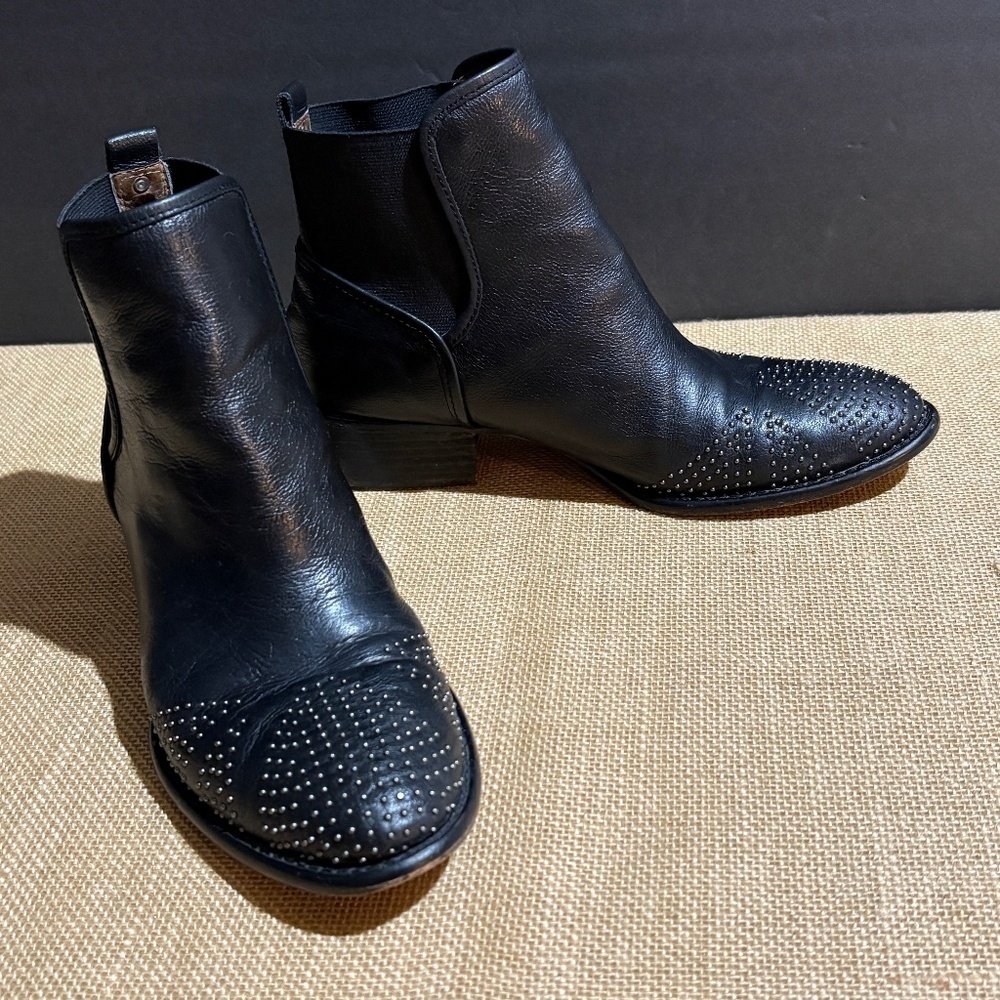 Donald Pliner Women Pronto Leather Ankle Bootie Sz 6.5 Pullon Western City Rodeo